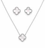 Load image into Gallery viewer, Mother of Pearl Clover Set